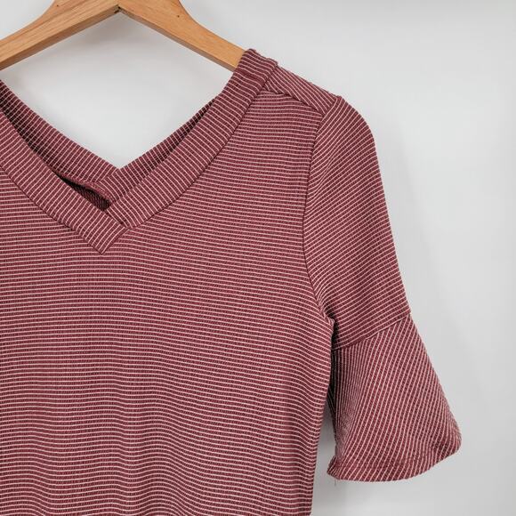 Como Blu Women's Striped Bell Sleeve V Neck Blouse Size Medium - Picture 3 of 8